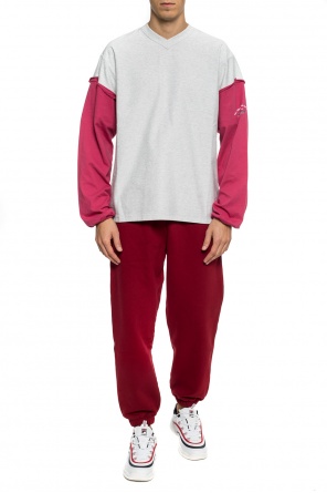 Sweatshirt with a patch and logo, zdjęcie 2 Sweatshirt with a patch and logo od Vetements